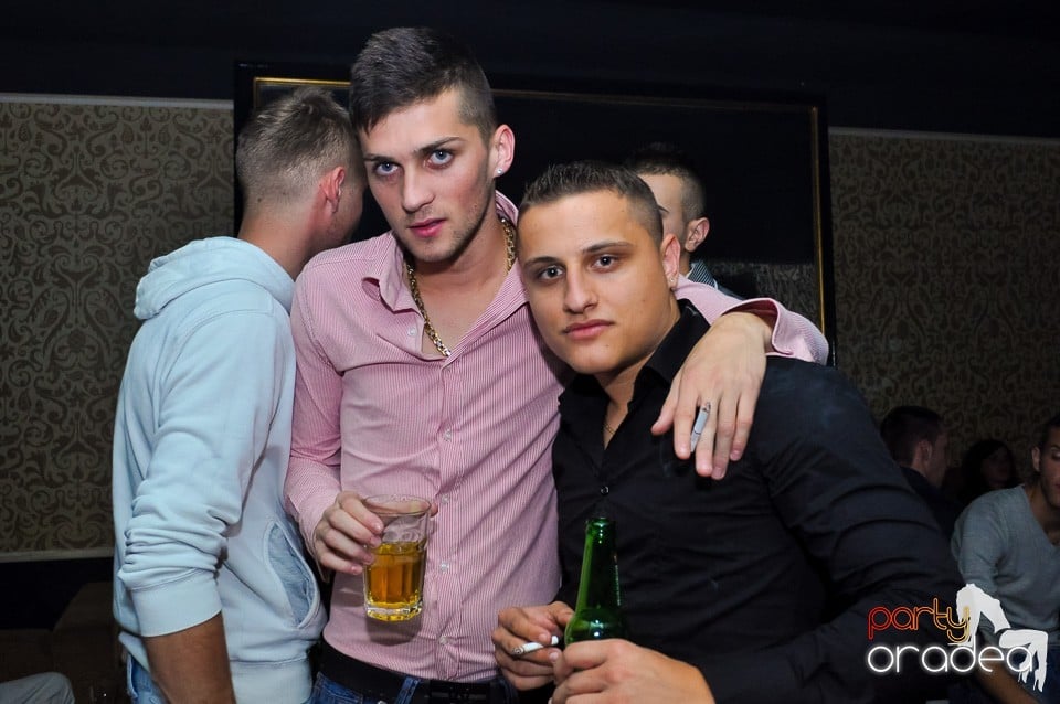 Petrecere cu Blaga şi Liviu Guţă în Life,