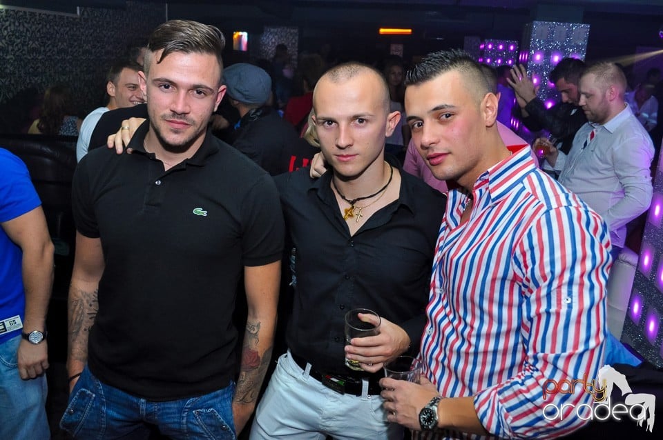 Petrecere cu Blaga şi Liviu Guţă în Life,
