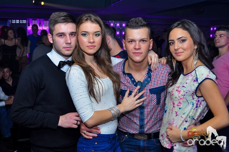 Petrecere cu Blaga şi Liviu Guţă în Life,