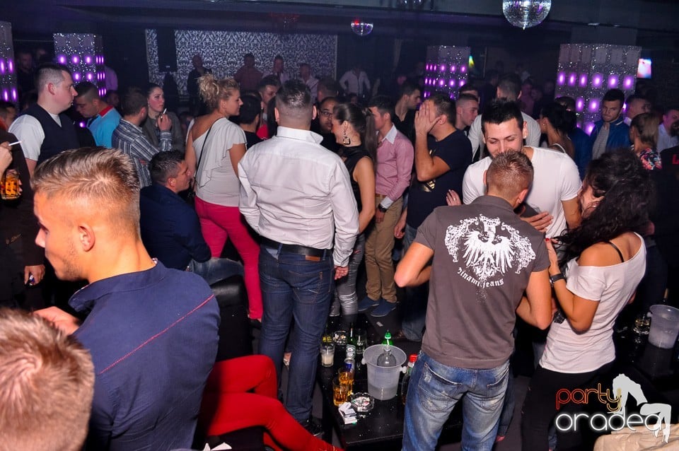 Petrecere cu Blaga şi Liviu Guţă în Life,