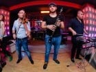 Petrecere cu muzică live în Club Life