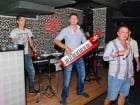 Petrecere cu muzică live în Club Life