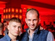 Petrecere cu muzică live