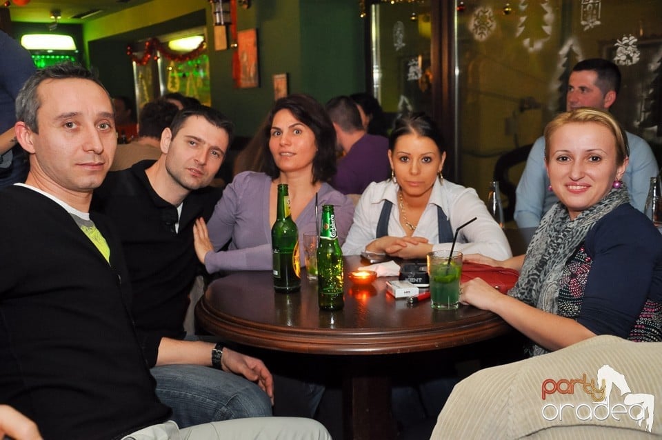 Petrecere cu Trupa West în Green Pub, Green Pub