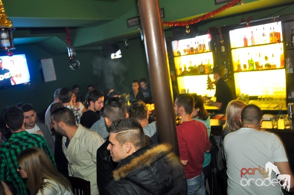 Petrecere cu Trupa West în Green Pub, Green Pub