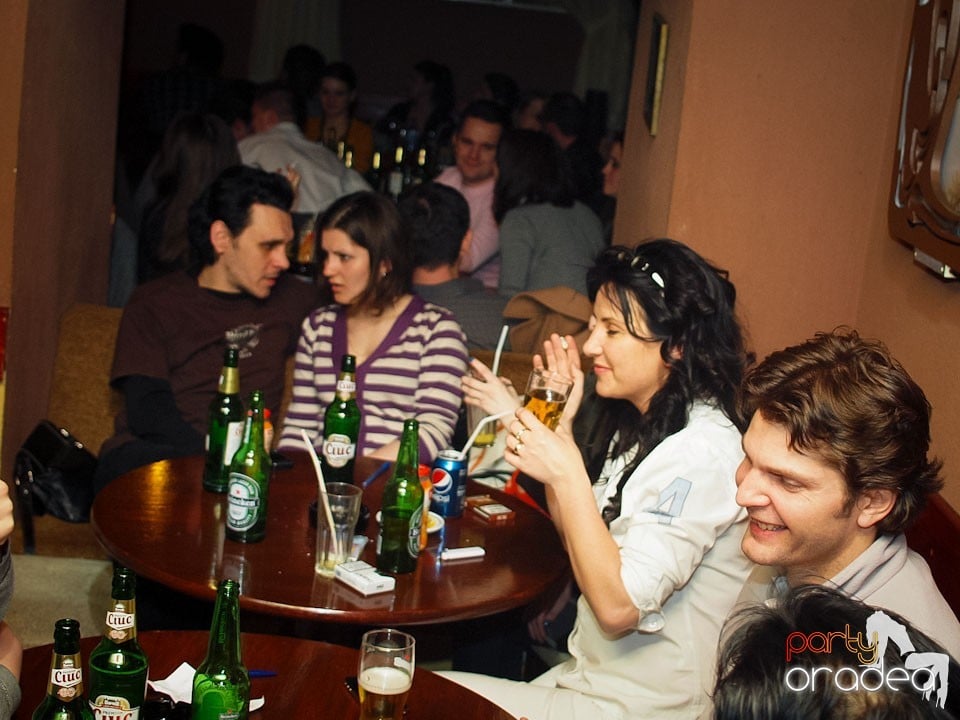 Petrecere de 8 martie în Chanson Café, 