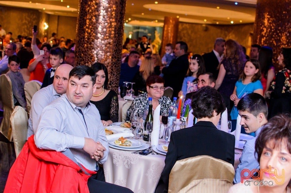 Petrecere de 8 Martie în Hotel Internaţional, Hotel Internaţional