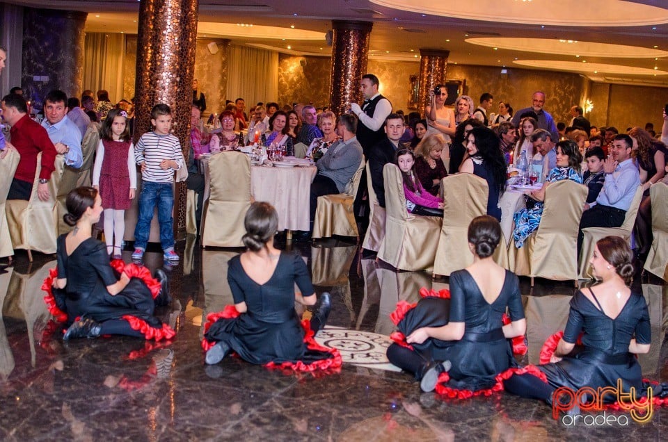 Petrecere de 8 Martie în Hotel Internaţional, Hotel Internaţional