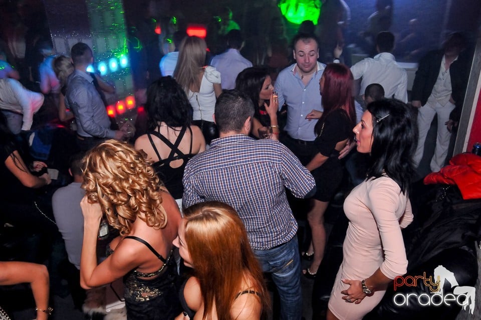 Petrecere de Crăciun în Club Life, 