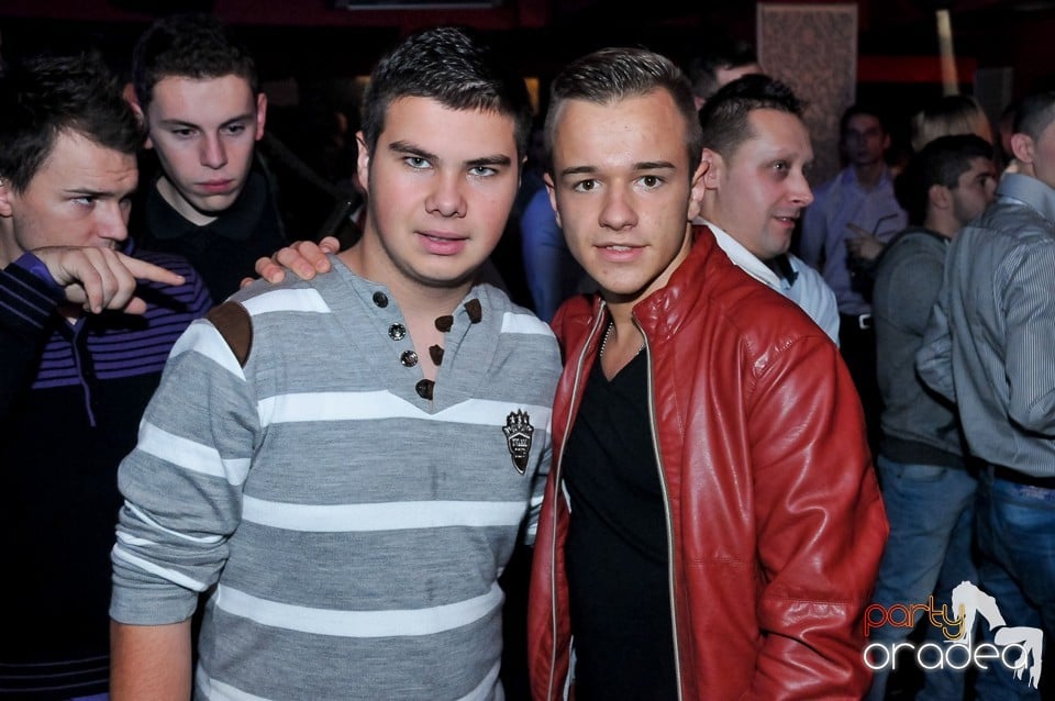 Petrecere de Crăciun în Club Life, 