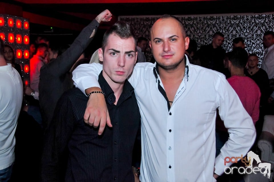 Petrecere de Crăciun în Club Life, 