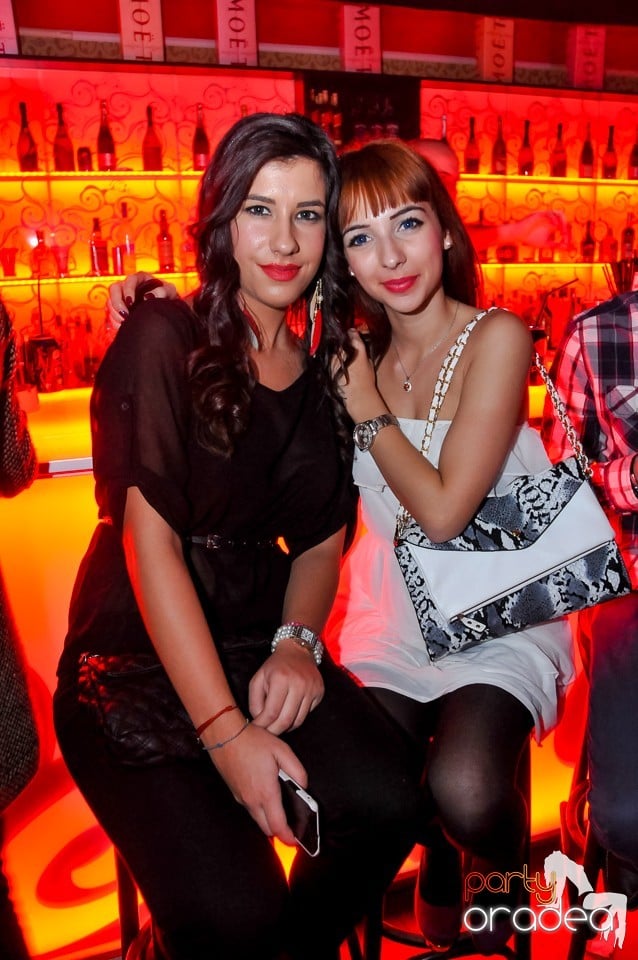 Petrecere de Crăciun în Club Life, 