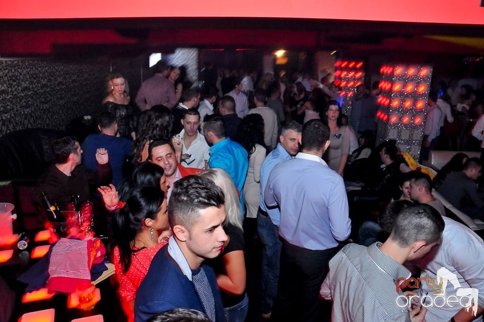 Petrecere de Crăciun în Club Life, 