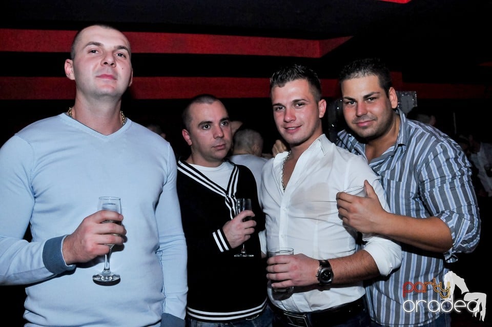 Petrecere de Crăciun în Club Life, 