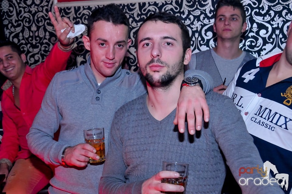 Petrecere de Crăciun în Club Life, 