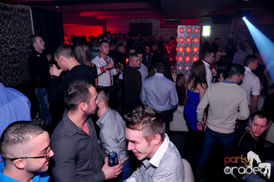 Petrecere de Crăciun în Club Life, 