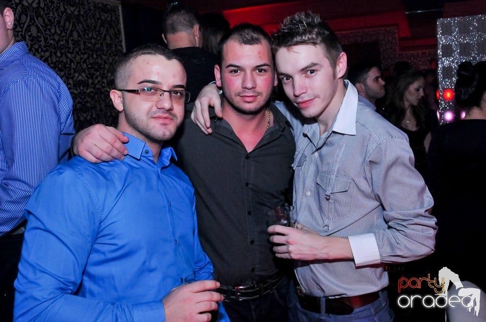 Petrecere de Crăciun în Club Life, 