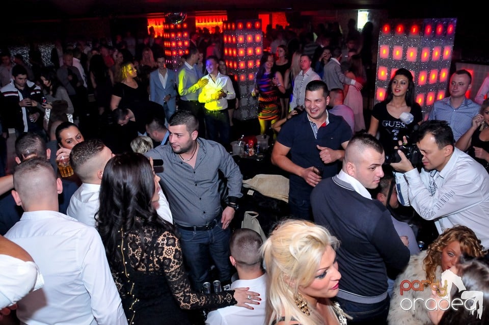 Petrecere de Crăciun în Club Life, 