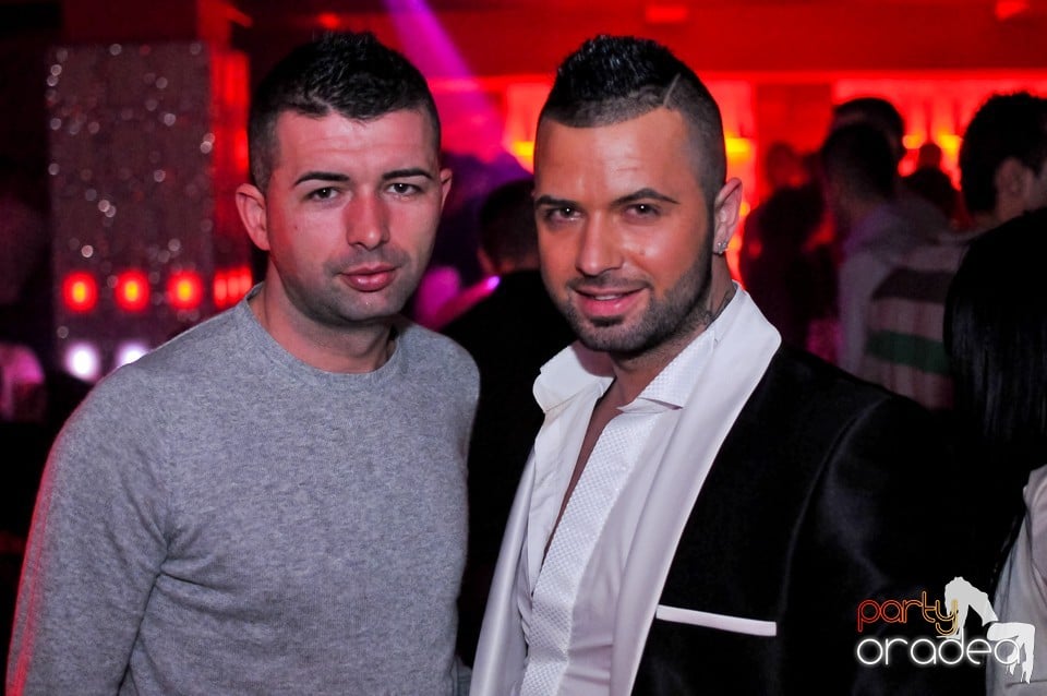 Petrecere de Crăciun în Club Life, 