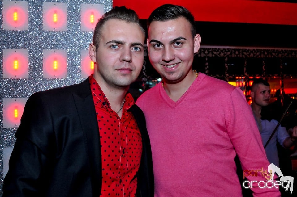 Petrecere de Crăciun în Club Life, 