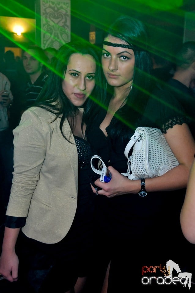 Petrecere de Crăciun în Club Life, 