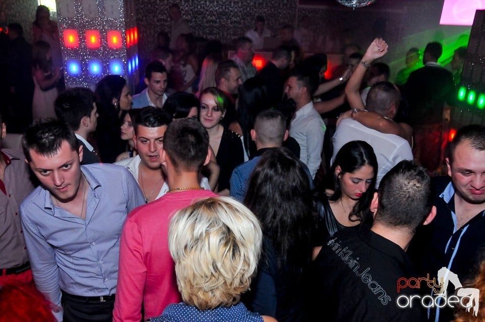 Petrecere de Crăciun în Club Life, 