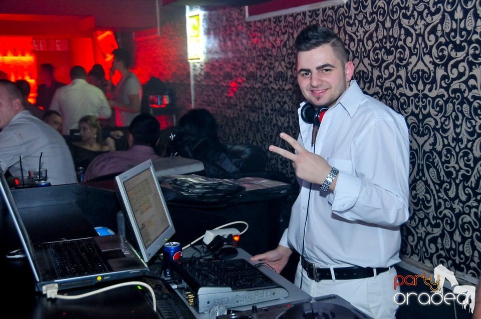 Petrecere de Crăciun în Club Life, 