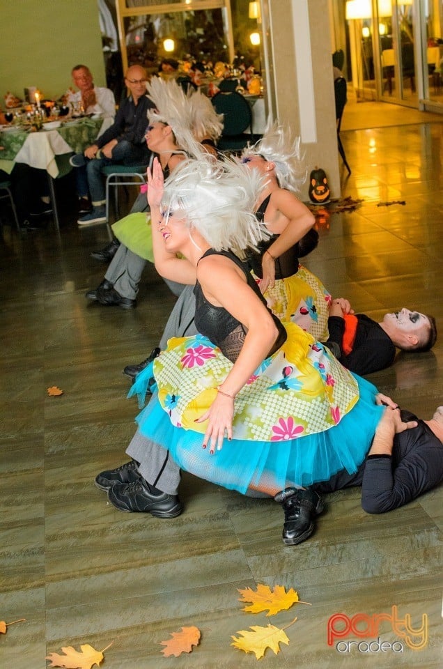 Petrecere de Halloween în Hotel Nufărul, Hotel Nufărul