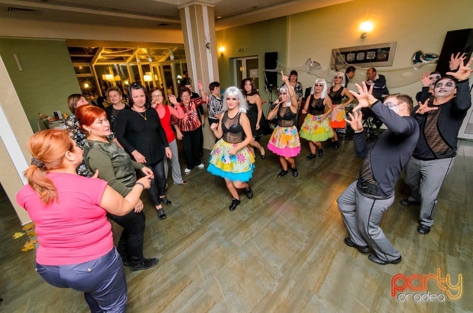 Petrecere de Halloween în Hotel Nufărul, Hotel Nufărul