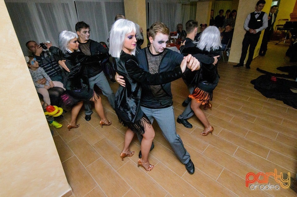 Petrecere de Halloween în Hotel Termal, Hotel Termal