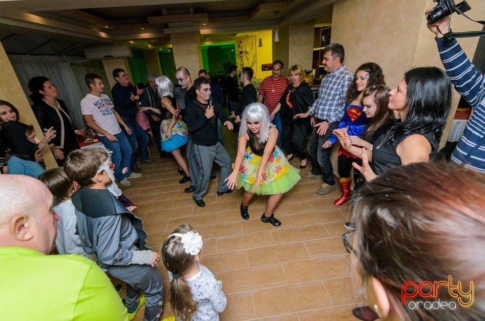 Petrecere de Halloween în Hotel Termal, Hotel Termal