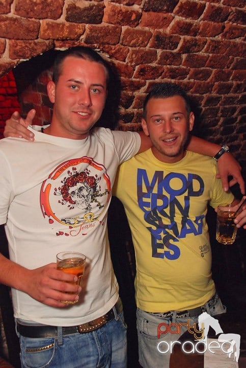 Petrecere de mijloc de săptămână,