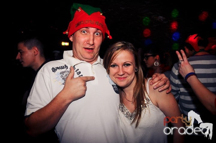 Petrecere de Moş Nicolae, Gekko-Bánya