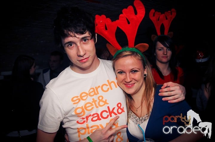 Petrecere de Moş Nicolae, Gekko-Bánya