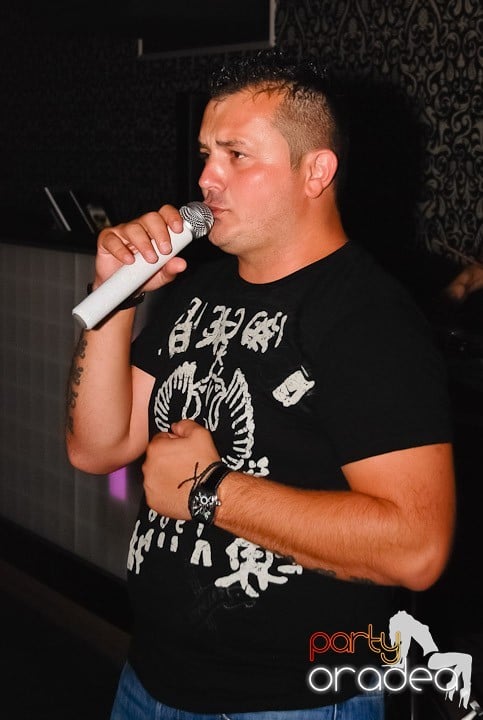 Petrecere de Petrecere în Life Club, 