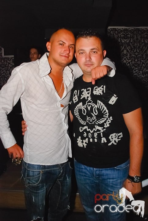 Petrecere de Petrecere în Life Club, 