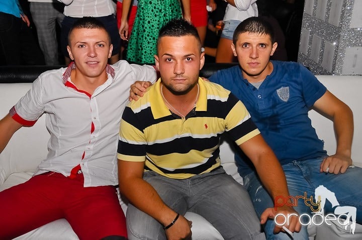 Petrecere de Petrecere în Life Club, 