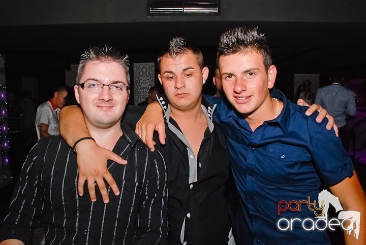 Petrecere de Petrecere în Life Club, 