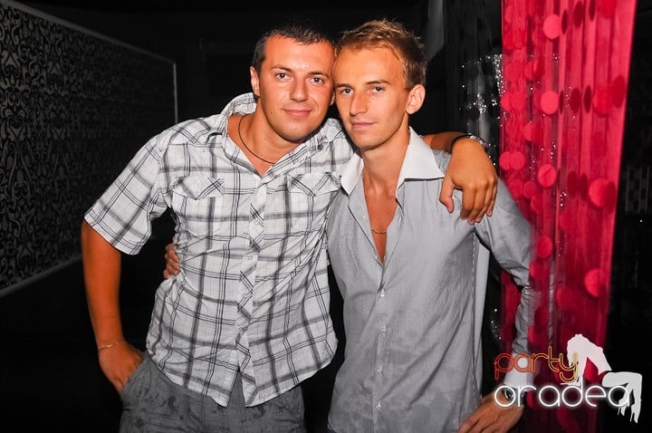 Petrecere de Petrecere în Life Club, 