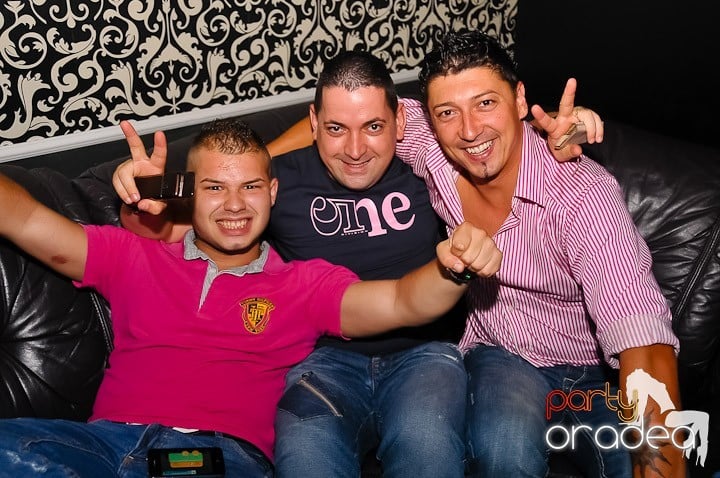 Petrecere de Petrecere în Life Club, 