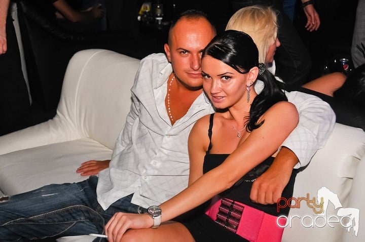 Petrecere de Petrecere în Life Club, 