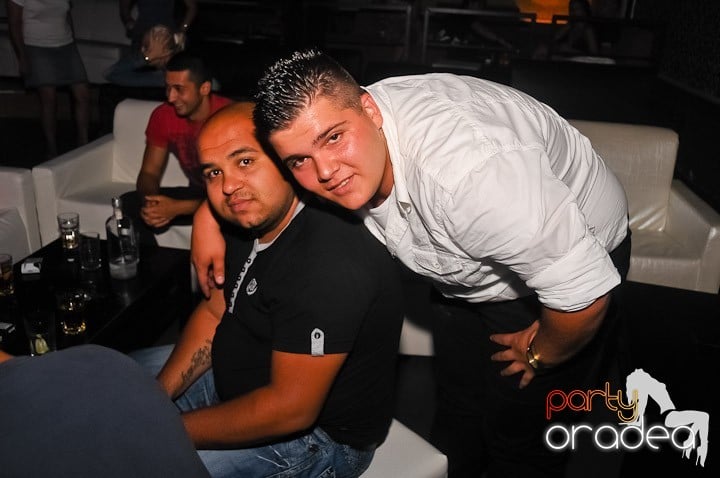 Petrecere de Petrecere în Life Club, 