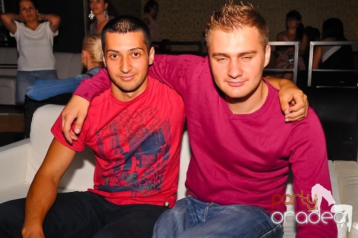 Petrecere de Petrecere în Life Club, 