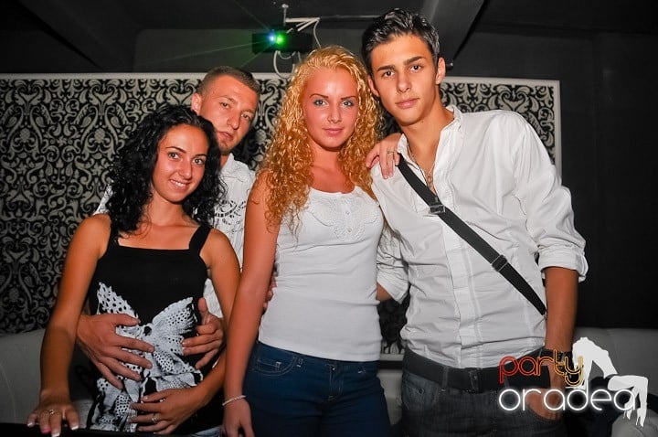 Petrecere de Petrecere în Life Club, 