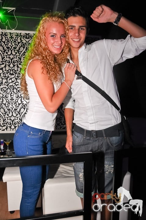 Petrecere de Petrecere în Life Club, 