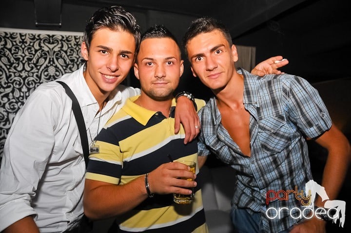 Petrecere de Petrecere în Life Club, 