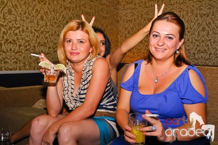 Petrecere de Petrecere în Life Club, 