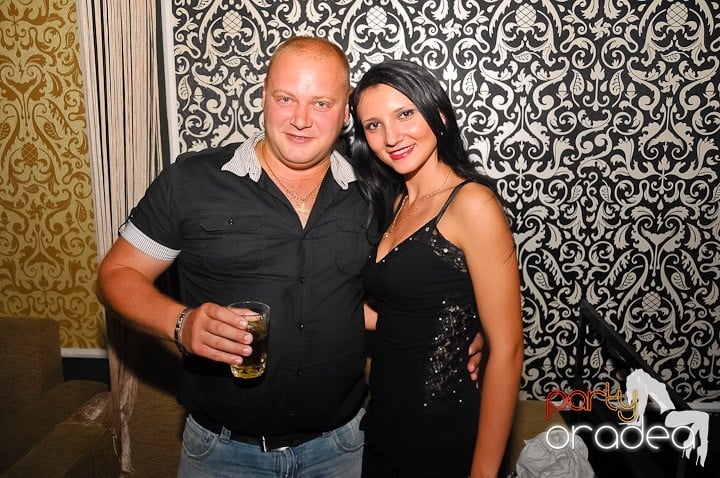 Petrecere de Petrecere în Life Club, 