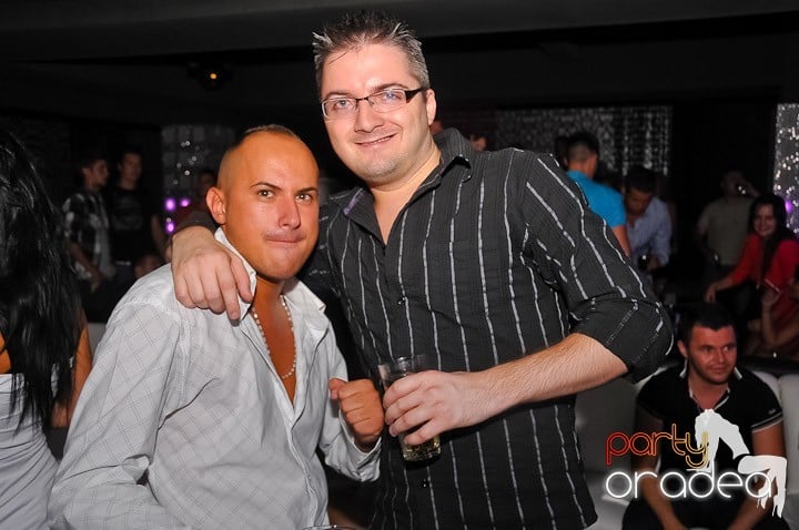 Petrecere de Petrecere în Life Club, 