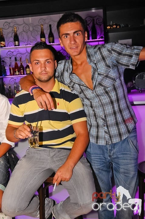 Petrecere de Petrecere în Life Club, 